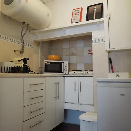 Apartment Bairro Alto Quiet & Central *